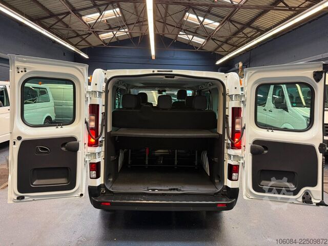 Minibus RENAULT Trafic Style Life 8 Sitze Klima Tempomat LED