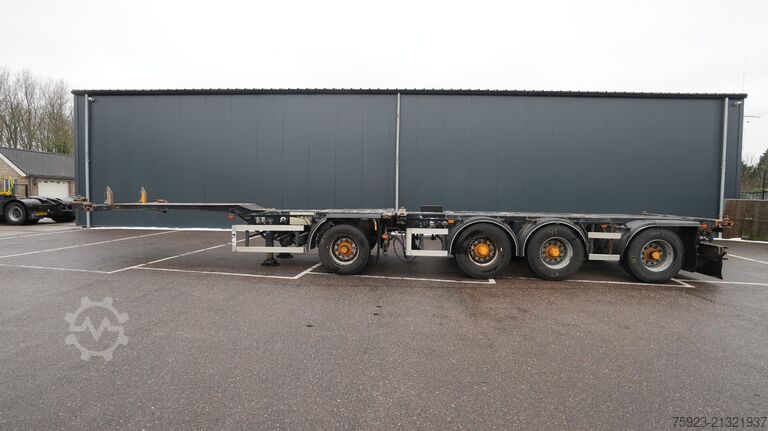 Transport de conteneurs Nooteboom Breaker container transport trailer