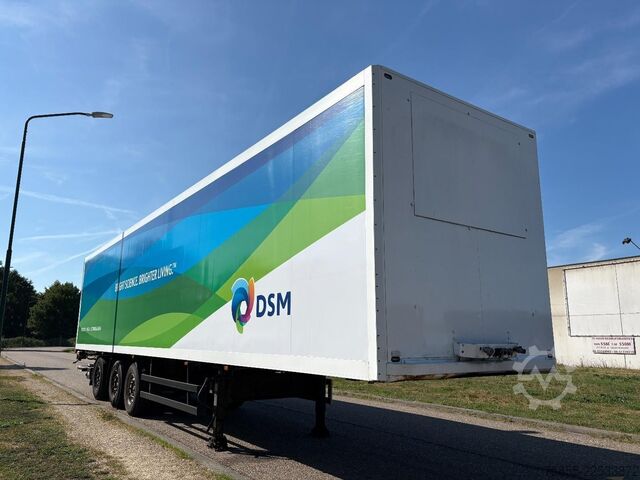 Koffer Schmitz SKO 24 ISO Box / SAF Axles / Steering Axle / Li...