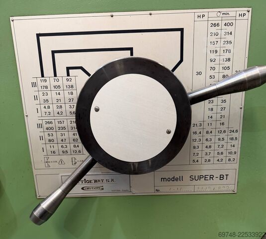 مخرطة مركزية Gurutzpe Super BT 600/3000