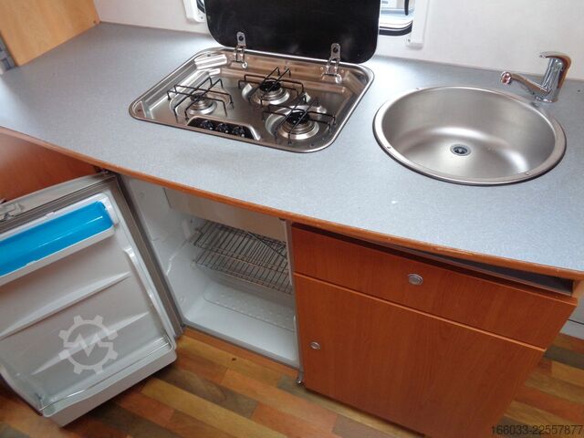 Karvan SUNLIGHT Capron C44D *Vorzelt*