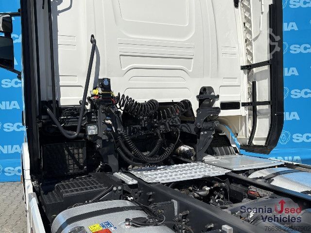 Standarta vilcējs Scania R 460 A4x2EB DIFF-L RETARDER P-AIRCO MEGA VOLUME