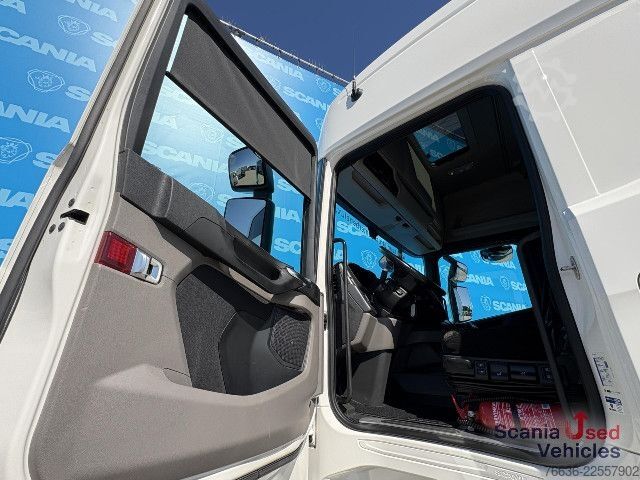 Standarta vilcējs Scania R 460 A4x2EB DIFF-L RETARDER P-AIRCO MEGA VOLUME