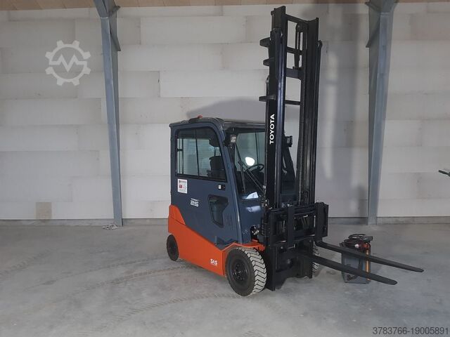 Elektro 4 Rad-Stapler Toyota 8FBMT25