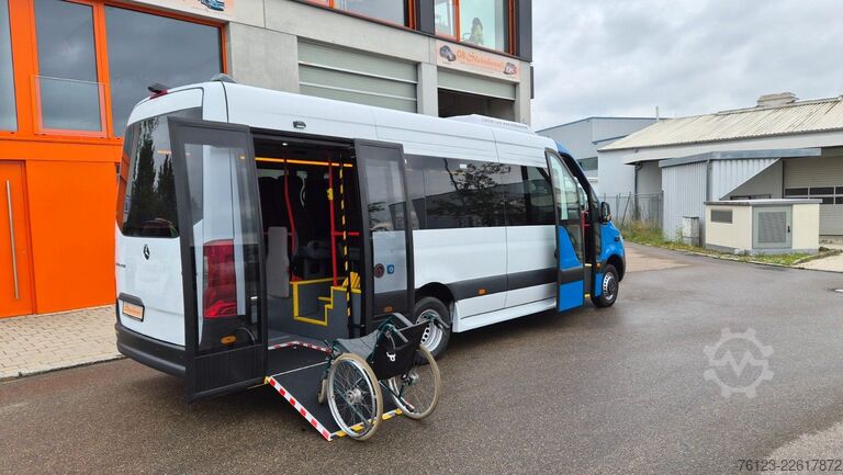 Minibus MERCEDES-BENZ Sprinter 517 Heckniederflur Vorlauffahrzeug