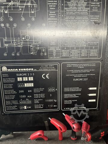 CNC пробивний прес AMADA EUROPE 255 – 2 AMANDA EUROPE EUROPE 255