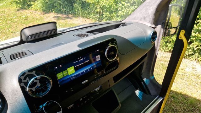 Minibusz MERCEDES-BENZ 517 Sprinter GSR Automatik 22 SS Vorlauf