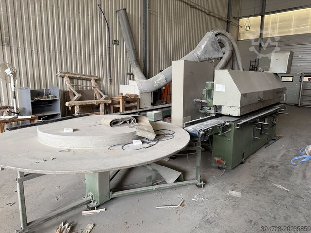 Centre d’usinage CNC pour fenêtres WEINIG UNICONTROL 10