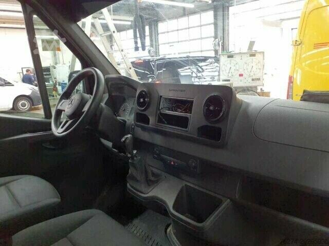 Varebil Mercedes-Benz Sprinter 211 CDI