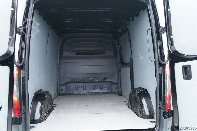 Fourgon tôlé Mercedes-Benz Sprinter 211 CDI L1H1