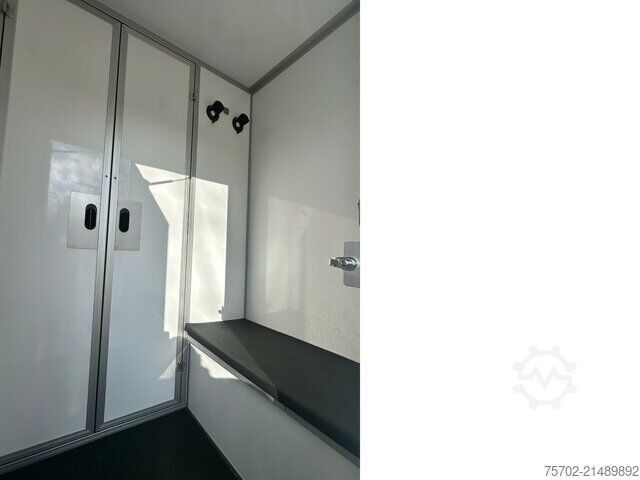 Furgon Renault Master Haras 1-2 Pferde