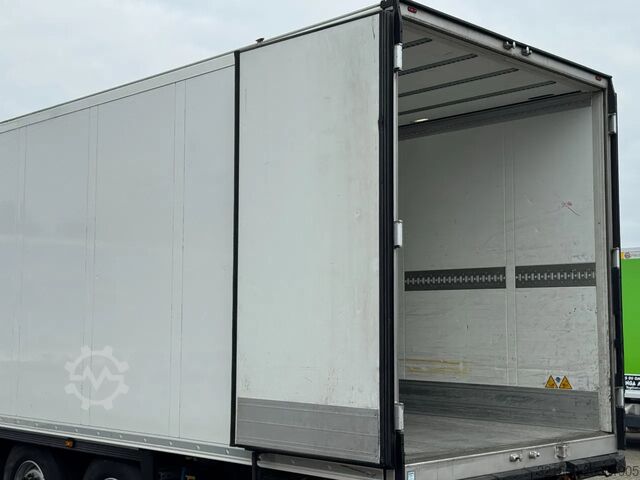 Pārvadājumi saldētavā/saldētavā Schmitz Cargobull Carrier Vector 1550 / SAF Disc / Tyres 80% / AP...