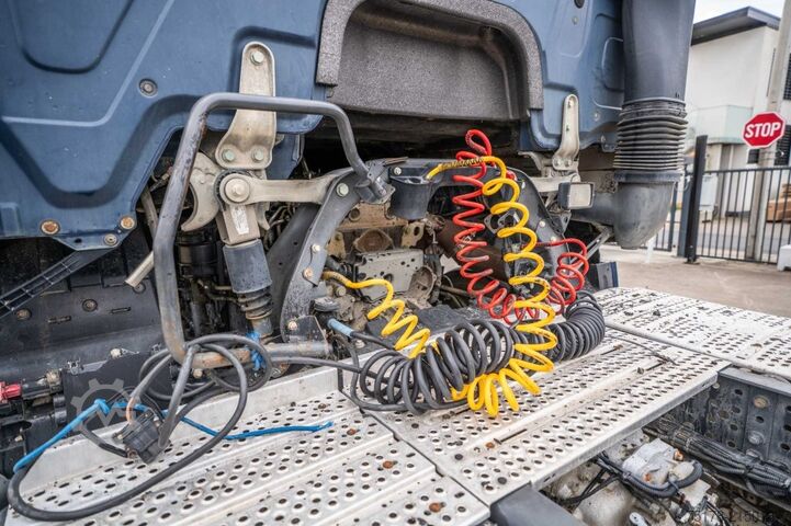 Standard tractor MERCEDES Arocs 1846 LS (no Actros )