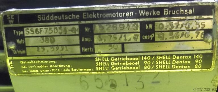 ギアモーター 0.37/0.55 kW 15.5/31 rpm SEW SS6F75D34-84