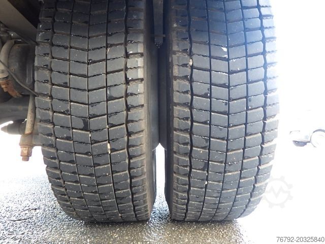 Nákladné auto s plochou korbou a plachtou IVECO ML 120 E 22P Pritsche 7,2/LASI/Safety/Klima/8tkm