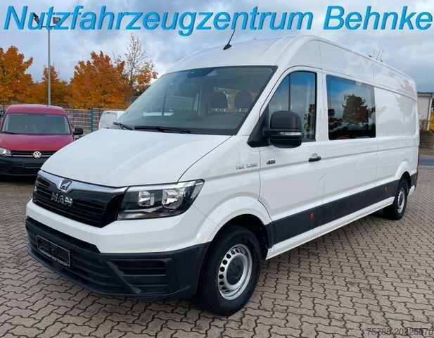 Furgoneta de caja alta MAN TGE 3.180 DoKa 4x4/ Mixto/ AC/ 6 Sitze/ AHK 3.5t