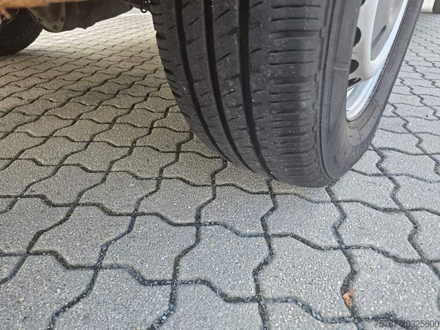 Dodávka s vysokou strechou MERCEDES-BENZ 313 CDI maxi lang & hoch, Anhängerkupplung,Klima