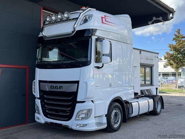 Zapreminski vučni traktor DAF XF 530 SuperSpaceCab Klima+Standklima Retarder