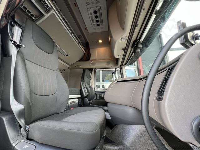 Zapreminski vučni traktor DAF XF 530 SuperSpaceCab Klima+Standklima Retarder