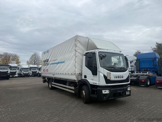 फ्लैटबेड ट्रक टार्प के साथ IVECO Eurocargo 140E28/P Plane& Spriegel E6C LBW 1500k