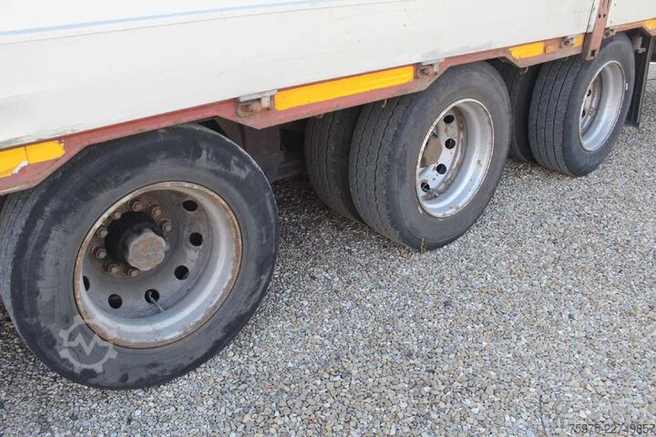 žemagrindė puspriekabė statybos technikos transportavimui Miele semirimorchio pianale collo doca usato