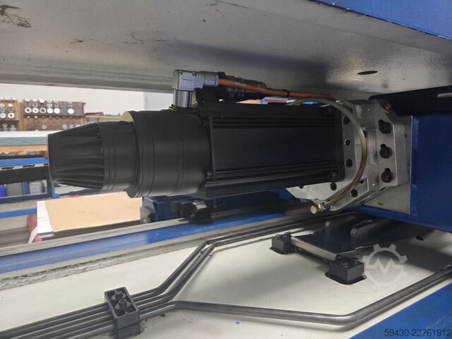 Prensa de puncionamento TRUMPF TruMatic 200 R