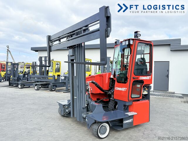 Wózek widłowy czterokierunkowy Combilift C3000ET TRIPLEX 5940 WIDE FORK POSITIONE
