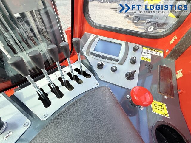 Wózek widłowy czterokierunkowy Combilift C3000ET TRIPLEX 5940 WIDE FORK POSITIONE