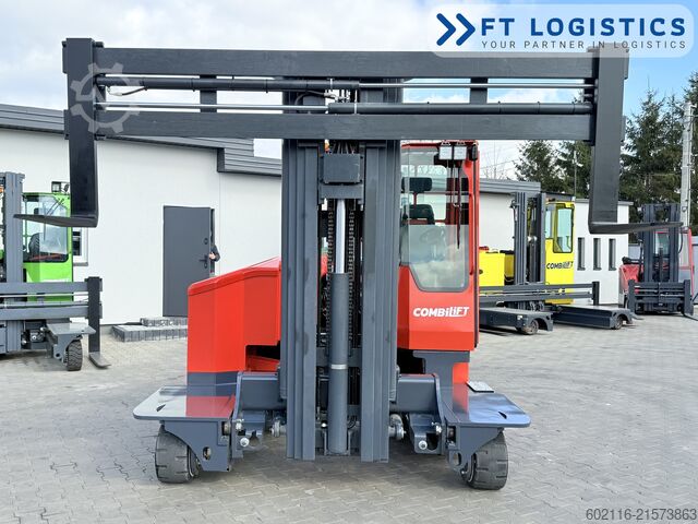 Wózek widłowy czterokierunkowy Combilift C3000ET TRIPLEX 5940 WIDE FORK POSITIONE