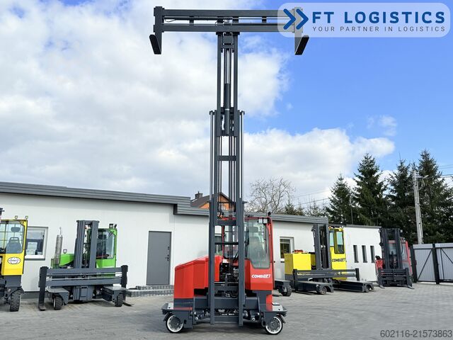 Wózek widłowy czterokierunkowy Combilift C3000ET TRIPLEX 5940 WIDE FORK POSITIONE