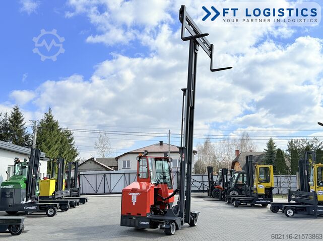 Wózek widłowy czterokierunkowy Combilift C3000ET TRIPLEX 5940 WIDE FORK POSITIONE