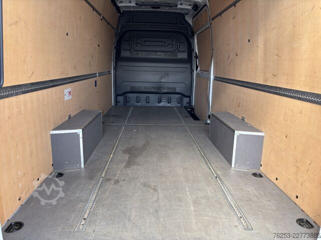 Xe van thùng kín Mercedes-Benz Sprinter 317 CDI Hochdach Kasten lang AUT Kam.