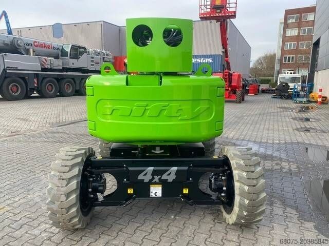 Zglobna teleskopska radna platforma Niftylift HR 17 Hybrid
