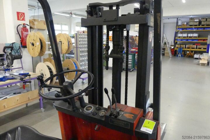 رافعة شوكية كهربائية Linde 