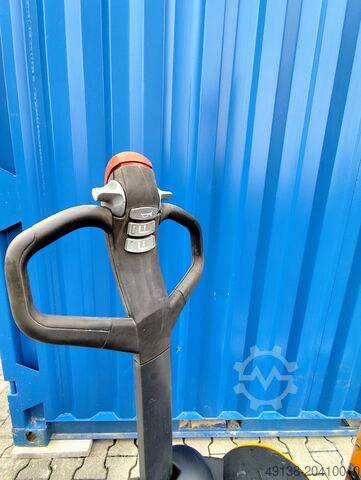 Ανωφορούν παλετοφόρο με λαβή διεύθυνσης STILL EGV 10