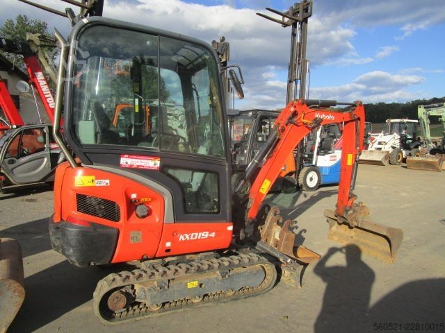 Minibagger Kubota KX 019-4 mit hydraul. Schnellwechsler + 3 Löffel