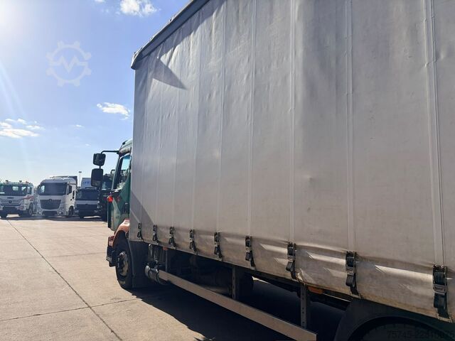 Truk bak datar dengan terpal RENAULT MIDLUM 290 DXI / SCHLAFKABINE / EURO 5