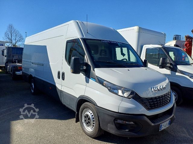 Panel van IVECO DAILY 35S16 - 4100