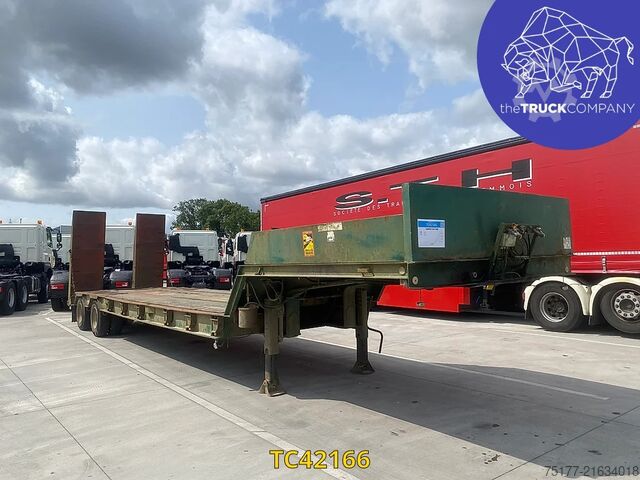 Semi low-loader castera 