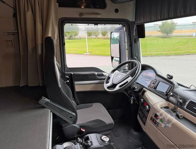 Refrigerated truck MAN TGX 26.500 FULL AIR ONLY 872.500 KM PARK COOLING
