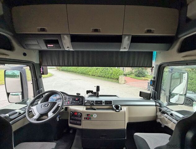 Refrigerated truck MAN TGX 26.500 FULL AIR ONLY 872.500 KM PARK COOLING