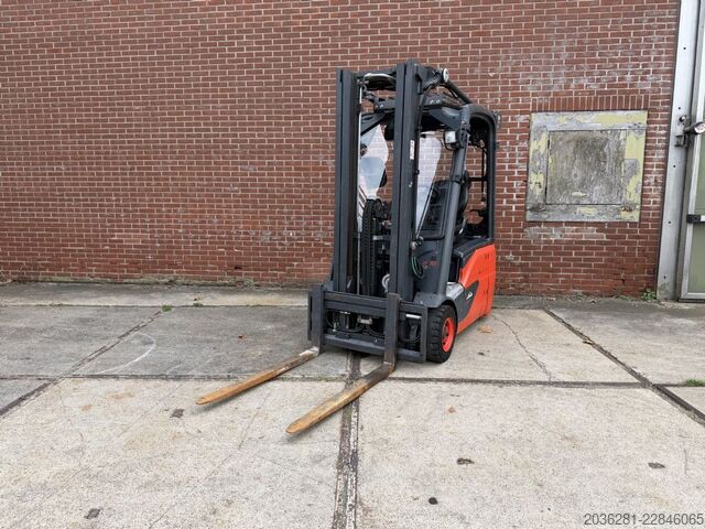 Carretilla eléctrica de 3 ruedas Linde E16C-02