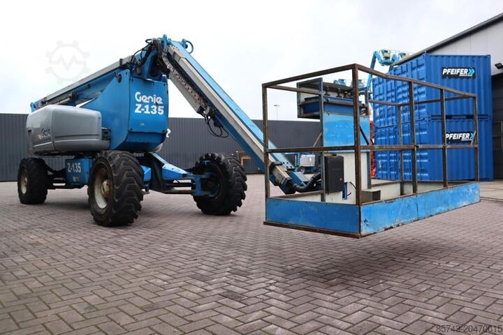 Articulated boom lift Genie Z135/70 Diesel, 4x4x4 Drive, 43m Lifting Height, 2