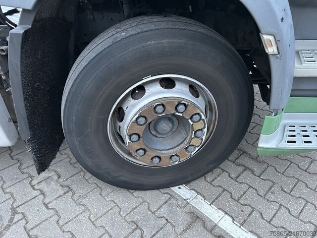 Standar-SZM DAF CF 330 FT Sleeper Cab / 618 dkm / NL Truck