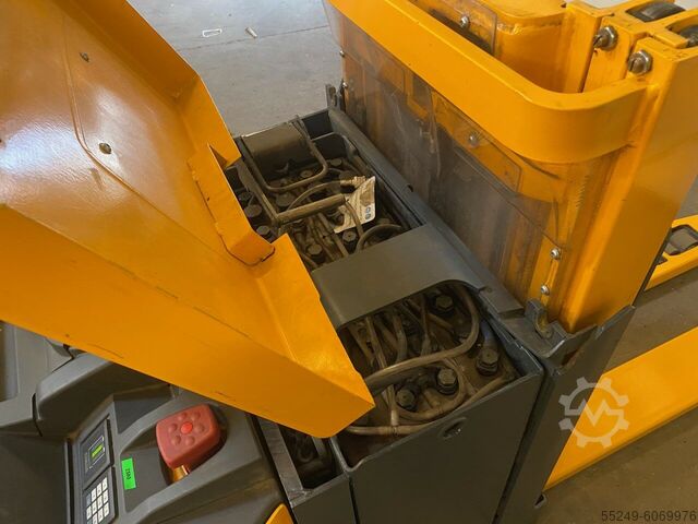 Jungheinrich ERD 220 Initialhub. Jungheinrich ERD 220