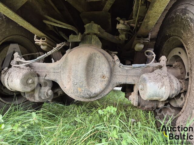 Truk jungkit IVECO 260 E27