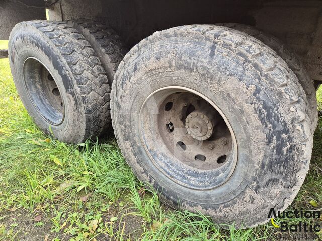 Truk jungkit IVECO 260 E27