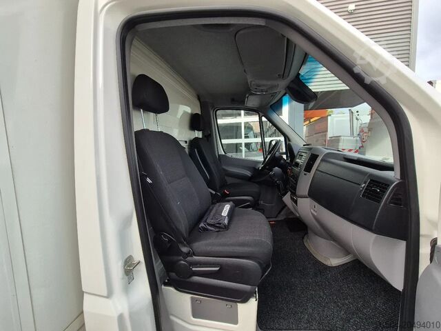 Closed box Mercedes-Benz Sprinter 513 CDI Koffer 21kub 130 pk Euro 5B GV...