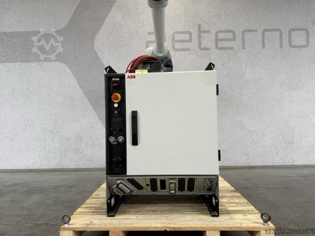 Renovirani robot sa garancijom od 1 godine ABB 4400L/10