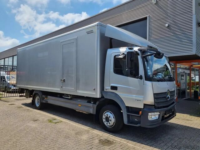 Ferðatösku Mercedes-Benz Atego 1218 Koffer/ Ladebordwand/ Airco/ Grau Me...
